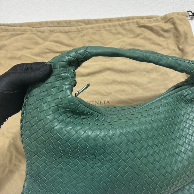 Bottega Veneta Veneta Hobo Medium Dark Green 45cm Lambskin Leather