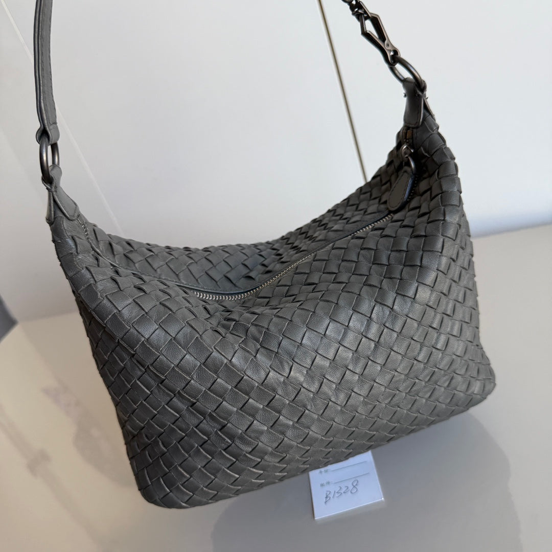 Bottega Veneta Sloane Shoulder Bag Grey Small 25cm