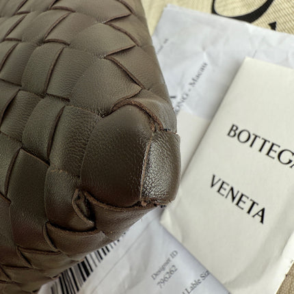 Bottega Veneta Hop Hobo Small Medium Leather Chocolate Brown 46cm