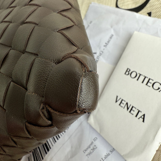 Bottega Veneta Hop Hobo Small Medium Leather Chocolate Brown 46cm