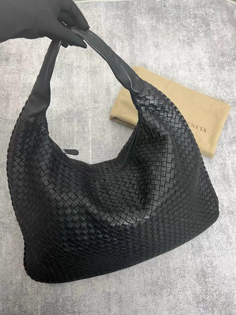 Bottega Veneta Veneta Hobo Maxi Black Leather 52-54cm-Luxbags