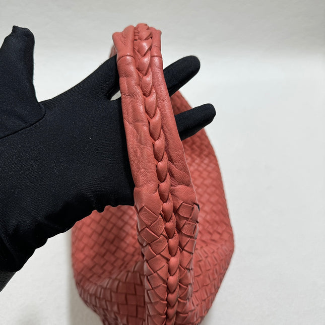 Bottega Veneta Veneta Hobo Medium Coral Intrecciato Leather Bag 47cm