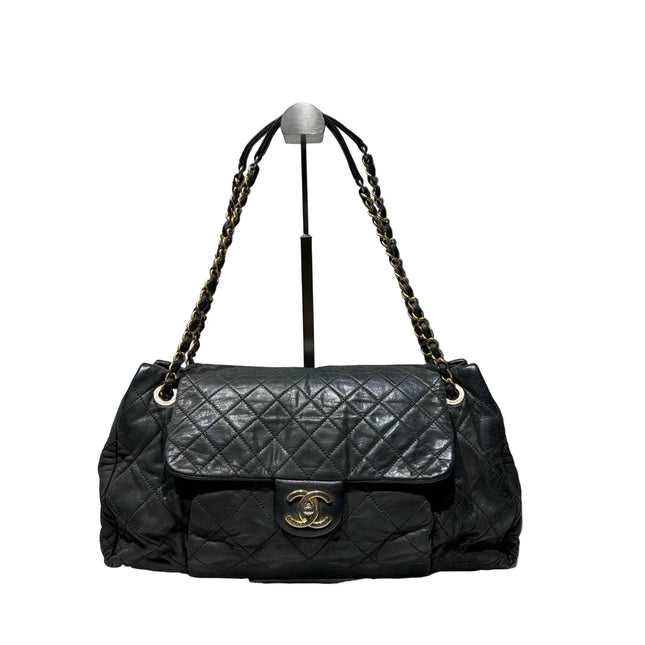 Chanel Chic Quilt Flap Large Black Leather Gold Hardware Shoulder Bag
