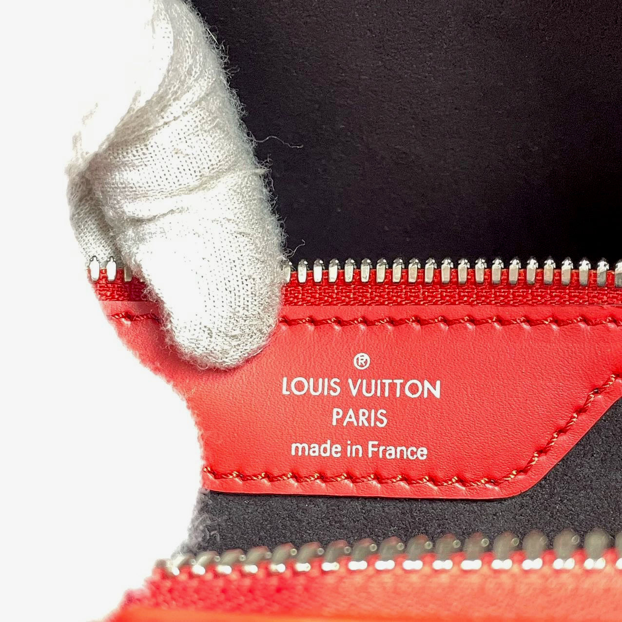 Sold Louis Vuitton x Supreme Keepall Bandouliere Size 45 Red Epi Leath