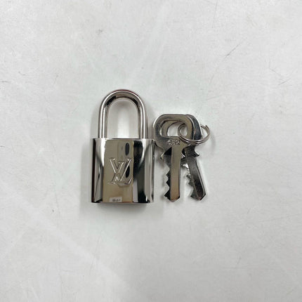 Sold Louis Vuitton x Supreme Keepall Bandouliere Size 45 Red Epi Leather Supreme