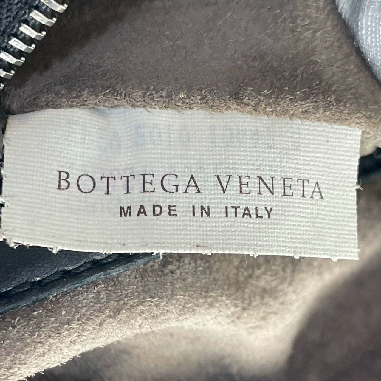 Sold Bottega Veneta Intrecciato Hobo Bag Medium Black Lambskin leather