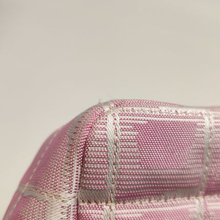 Chanel Pink Medium Canvas Ice Cube Classic Flap 2000-2002 Travel Line Shoulder Bag