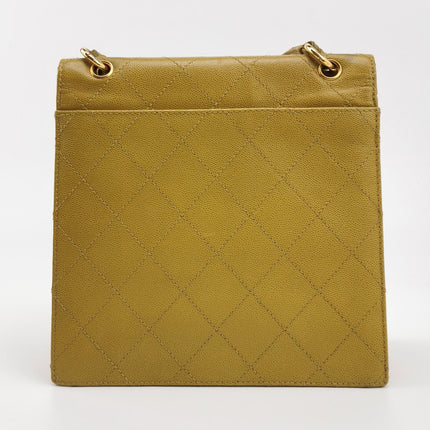 Sac à rabat Chanel Vintage Kelly en cuir caviar jaune et finitions dorées 24 carats 1997-1999