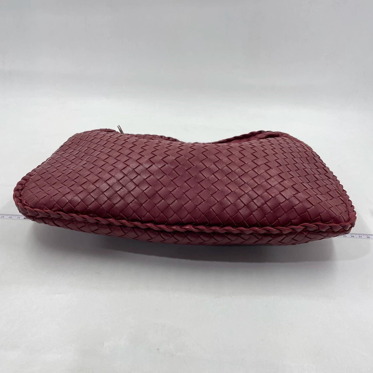 Sold Bottega Veneta Intrecciato Hobo Bag Medium Burgundy Lambskin leather