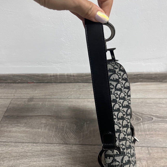 Sold Dior Saddle Vintage Black Oblique