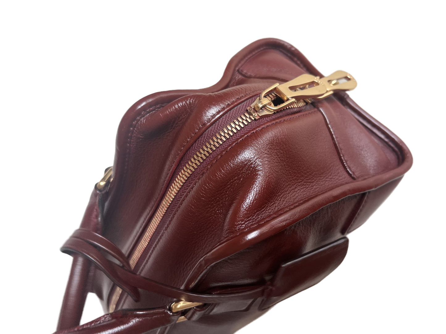 Sold Loewe Amazona 29 in Burgundy Calfskin Leather and Gold-tone Hardware