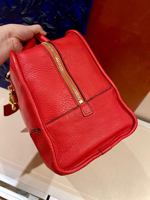 Loewe Amazona 36 Large in Red Leather and Gold tone Hardware Snail Lock