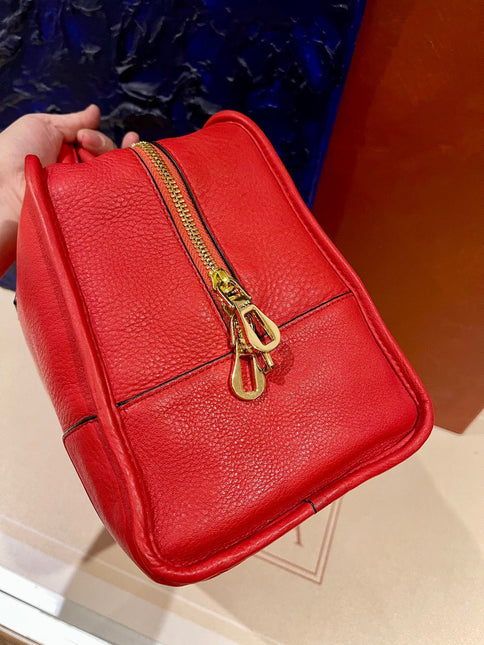 Loewe Amazona 36 Large in Red Leather and Gold tone Hardware Snail Lock