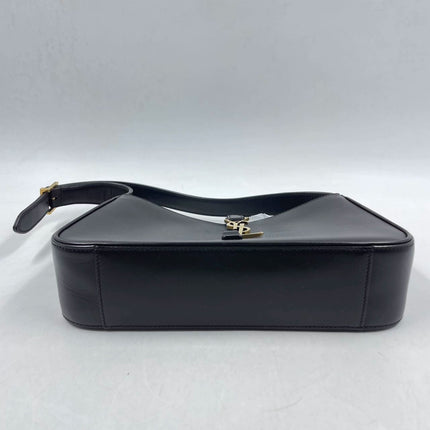 Sold Hobo bag by Yves Saint Laurent Le 5 à 7 monogram Black Leather Standard Size