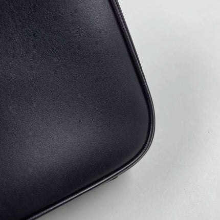 Sold Hobo bag by Yves Saint Laurent Le 5 à 7 monogram Black Leather Standard Size