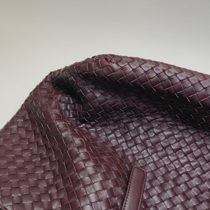 Bottega Veneta Cesta Shopper Tote Intrecciato Burgundy Leather Medium 40cm