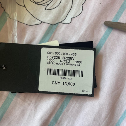 Sold Hobo bag by Yves Saint Laurent Le 5 à 7 monogram Black Leather Standard Size