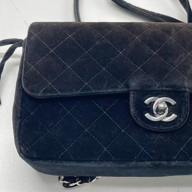 Chanel Black Velvet Shoulder Flap Backpack Vintage Silver HW, 1996