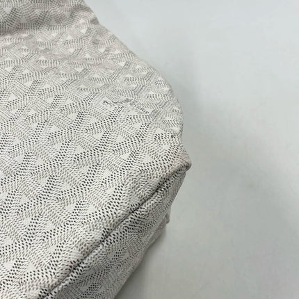Sold Goyard Saint Louis PM Tote Medium White