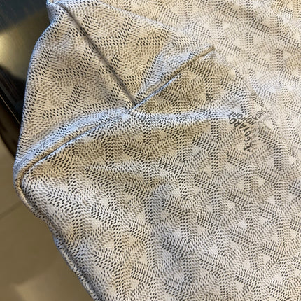 Sold Goyard Saint Louis PM Tote Medium White