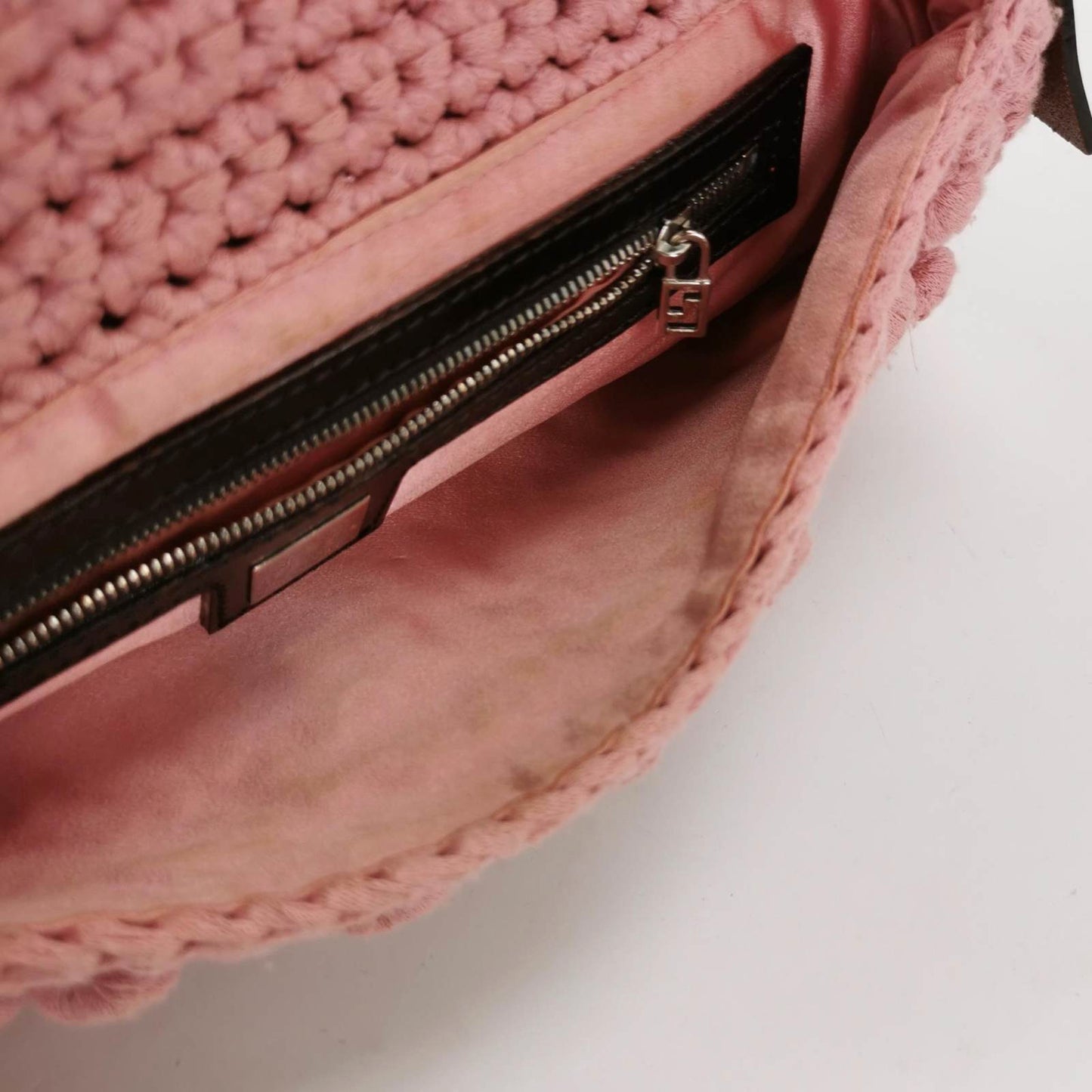 Fendi Mamma Baguette Bag Pink Crochet Shoulder Bag