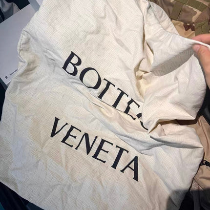 Bottega Veneta Andiamo Large Black Smooth Leather Handbag