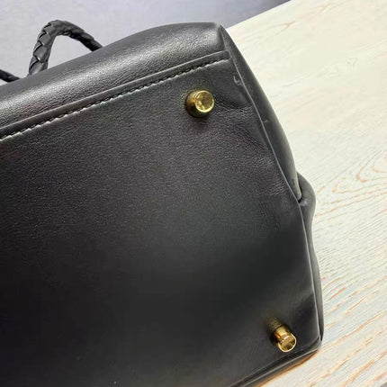 Bottega Veneta Andiamo Large Black Smooth Leather Handbag
