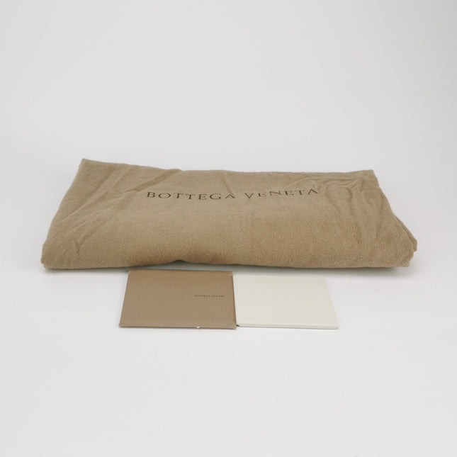 Bottega Veneta Veneta Hobo Dark White Leather Bag Maxi 55cm