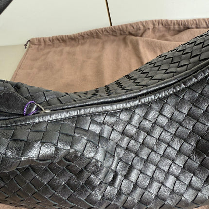 Bottega Veneta Veneta Intrecciato Hobo Bag Large Black Lambskin leather 48cm