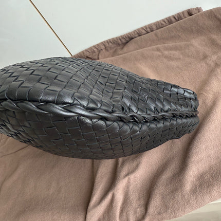 Bottega Veneta Veneta Intrecciato Hobo Bag Large Black Lambskin leather 48cm