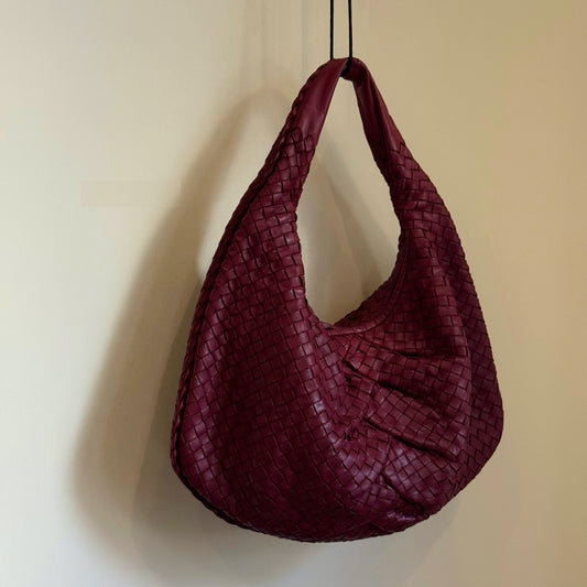 Bottega Veneta Veneta Hobo Medium Burgundy 50cm Lambskin Leather