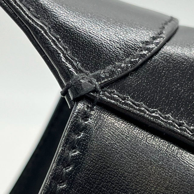 Sold Gucci Jackie 1961 Black Leather Bag with Adjustable Strap