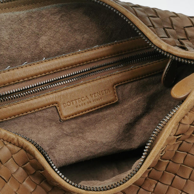 Bottega Veneta Belly Hobo Intrecciato Leather Milk Chocolate Brown Large 45