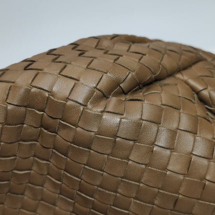 Bottega Veneta Belly Hobo Intrecciato Leather Milk Chocolate Brown Large 45