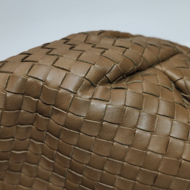 Bottega Veneta Belly Hobo Intrecciato Leather Milk Chocolate Brown Large 45