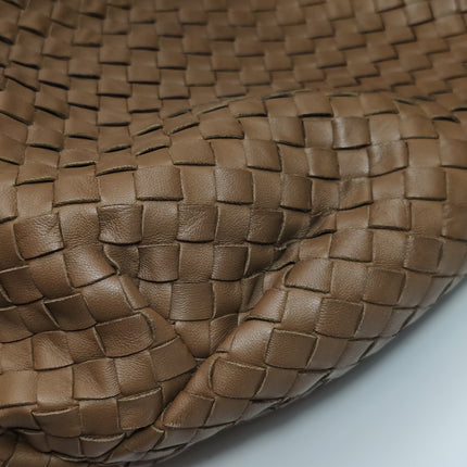 Bottega Veneta Belly Hobo Intrecciato Leather Milk Chocolate Brown Large 45