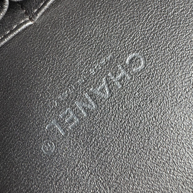 Chanel Classic Flap Maxi Metallic Lambskin Leather Double Flap Sliver Hardware 2013-14