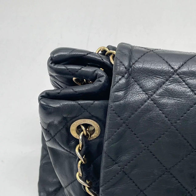 Chanel Chic Quilt Flap Large Black Leather Gold Hardware Shoulder Bag