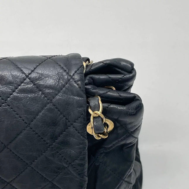 Chanel Chic Quilt Flap Large Black Leather Gold Hardware Shoulder Bag