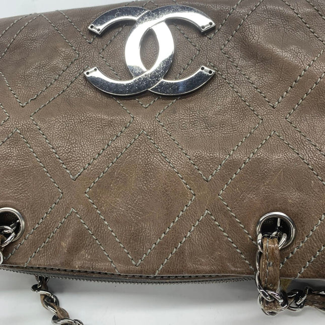 Chanel Brown Diamond Stitch Tote Calfskin Leather Zipper Bowler 2005-2006