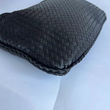 Bottega Veneta Veneta Intrecciato Hobo Bag Medium Black Leather 47cm