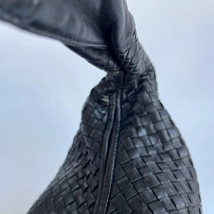 Bottega Veneta Veneta Intrecciato Hobo Bag Medium Black Leather 47cm