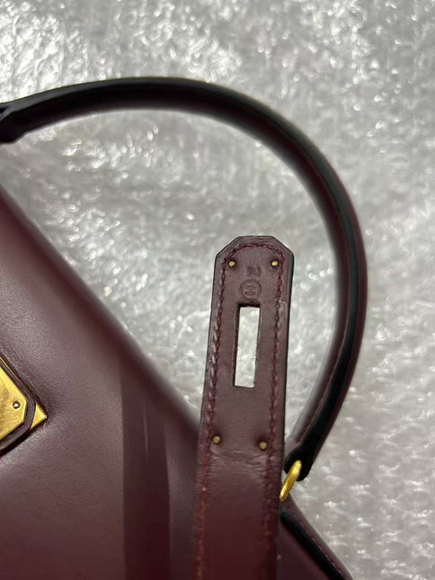 Hermès Kelly 32 Sellier Burgundy Box Leather Gold HW 1978