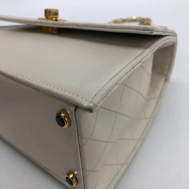 Chanel 1989-1991 White Lambskin Trapezium Shape Flap Bag