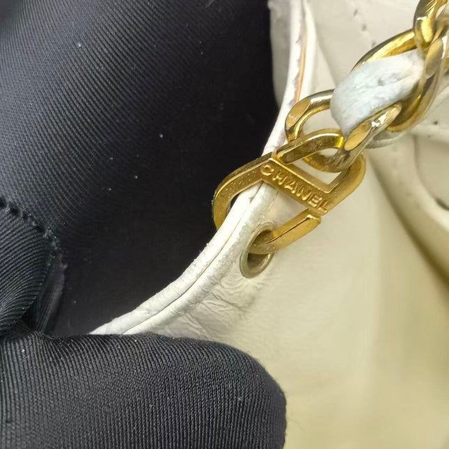 Chanel 1989-1991 White Lambskin Trapezium Shape Flap Bag