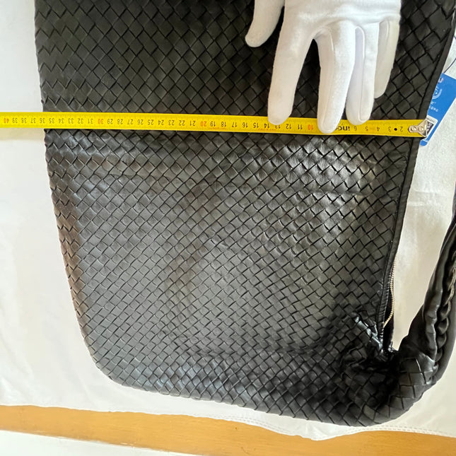 Bottega Veneta Veneta Hobo Maxi Black Leather 52cm