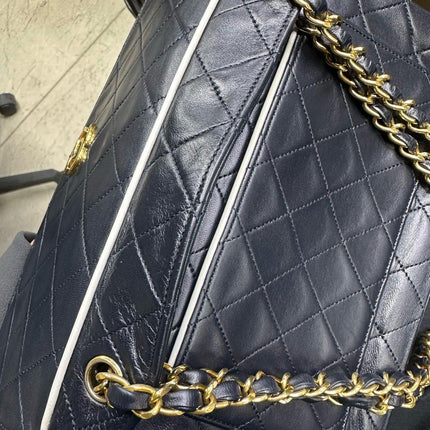 Chanel 1989-1991 Navy Lambskin Quilted Flap Bag 24k Gold Hardware