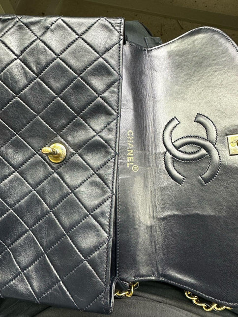 Chanel 1989-1991 Navy Lambskin Quilted Flap Bag 24k Gold Hardware