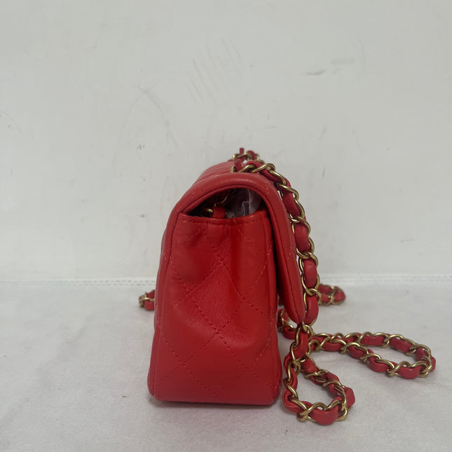 Chanel Classic Flap Mini 2019 Red Lambskin Leather Gold Hardware