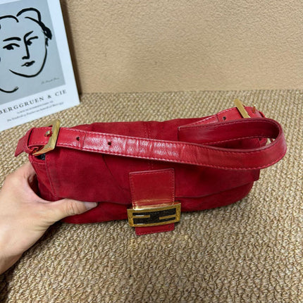 Sac bandoulière FENDI Baguette en velours monogramme FF doré